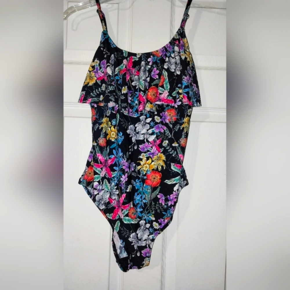 Betty's Beach Bungalow One-Piece Swimwear Black & Floral Sz 12 NWOT